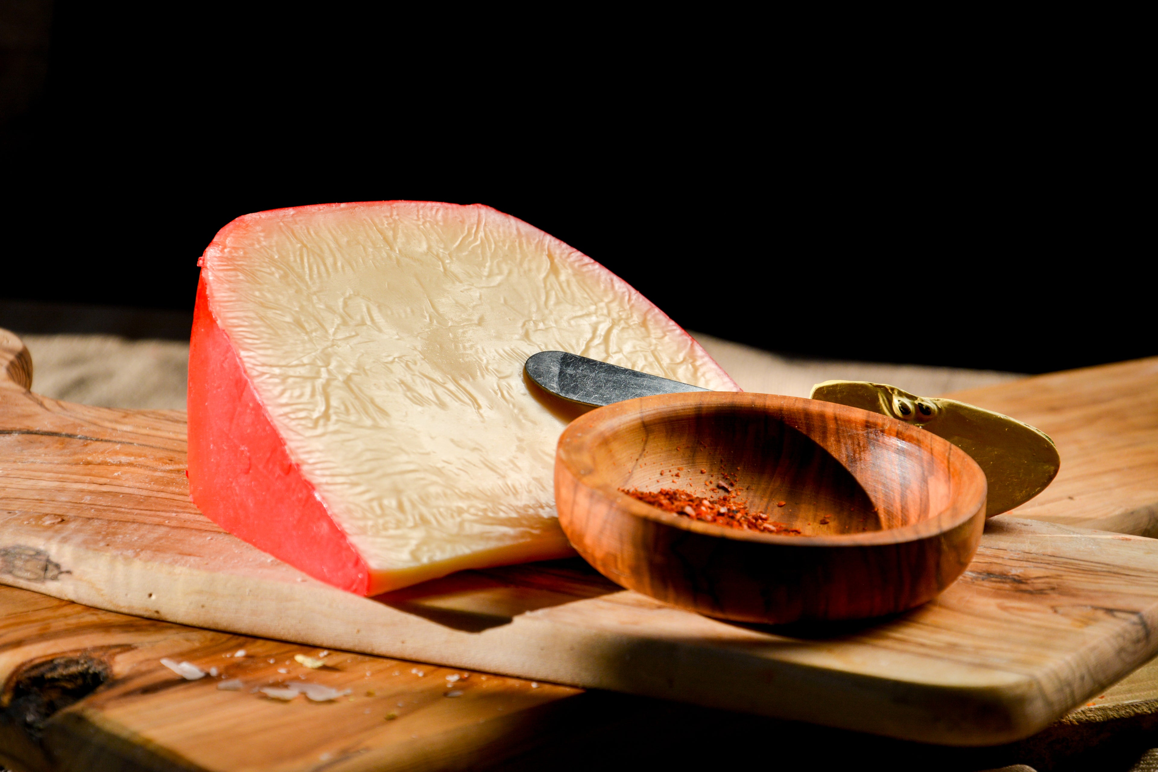 EDAM PEYNİRİ ( KEÇİ SÜTÜNDEN )