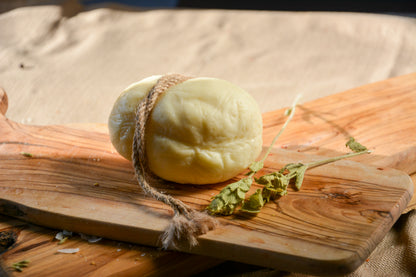 SCAMORZA PEYNİRİ ( MANDA SÜTÜNDEN )